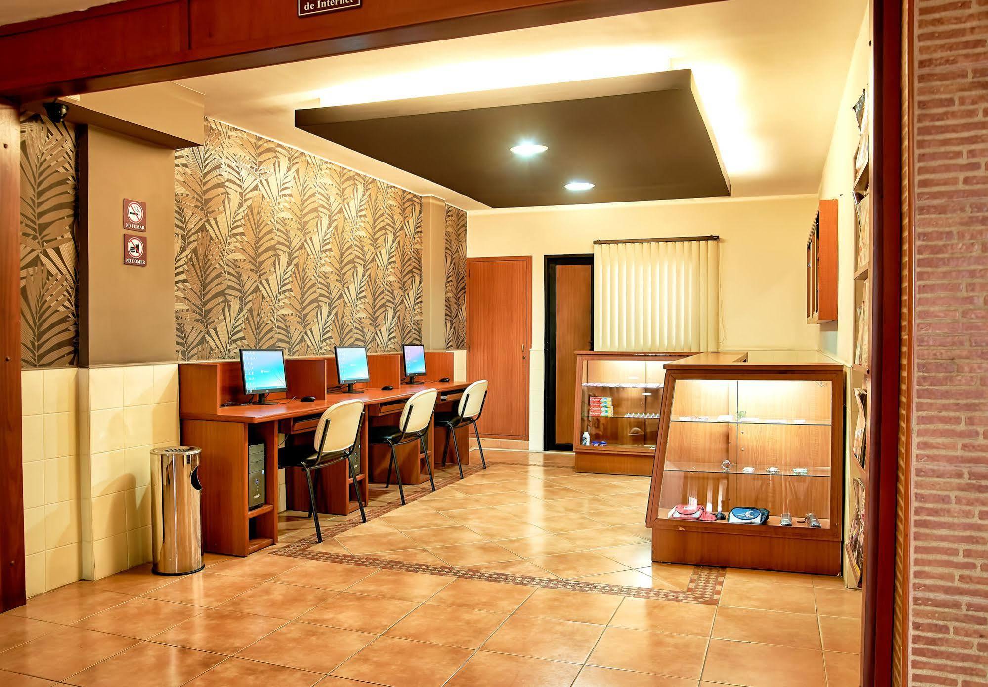 Mar Hotel Кукута Екстер'єр фото